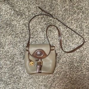 Vintage dooney and bourke crossbody purse
